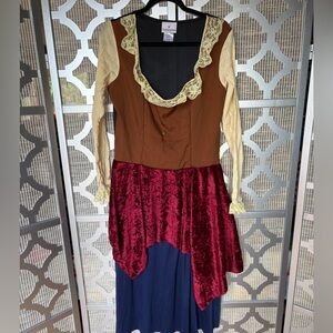 Women’s bartender maid Halloween Costume Dress with Lace Details